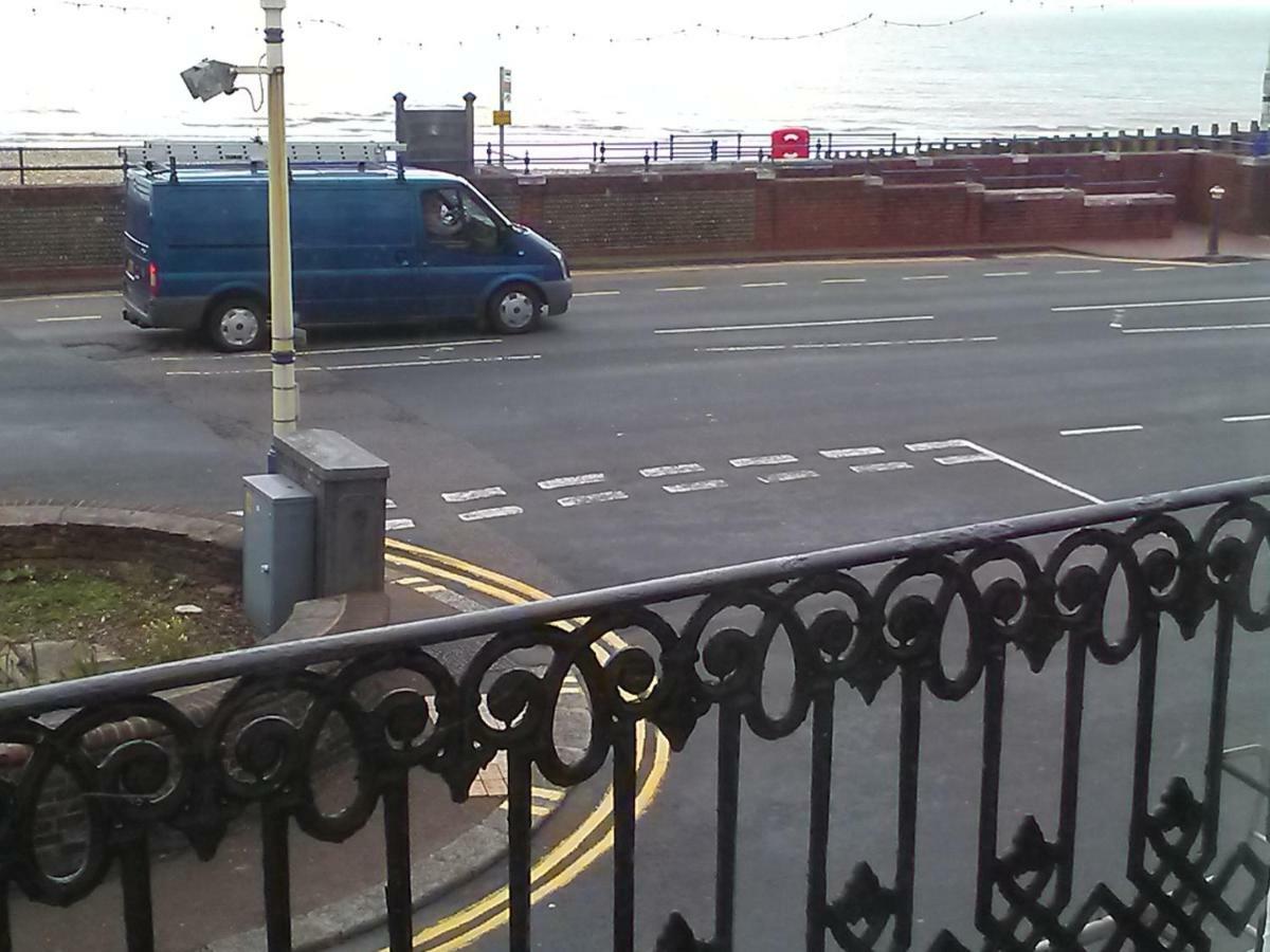 The Iverna Eastbourne Bagian luar foto